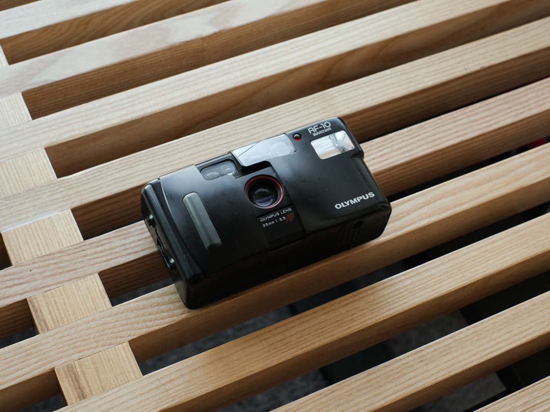 Olympus AF-10