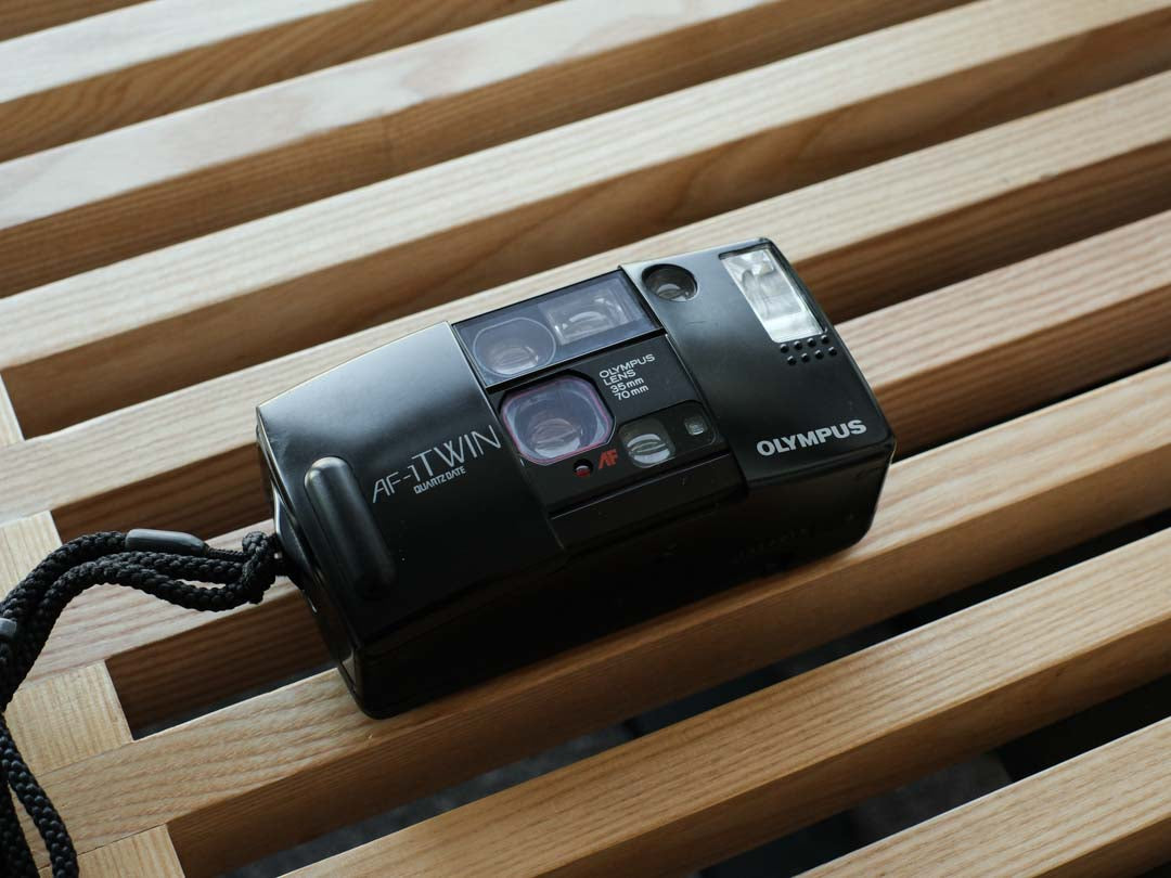 Olympus AF-1 Twin