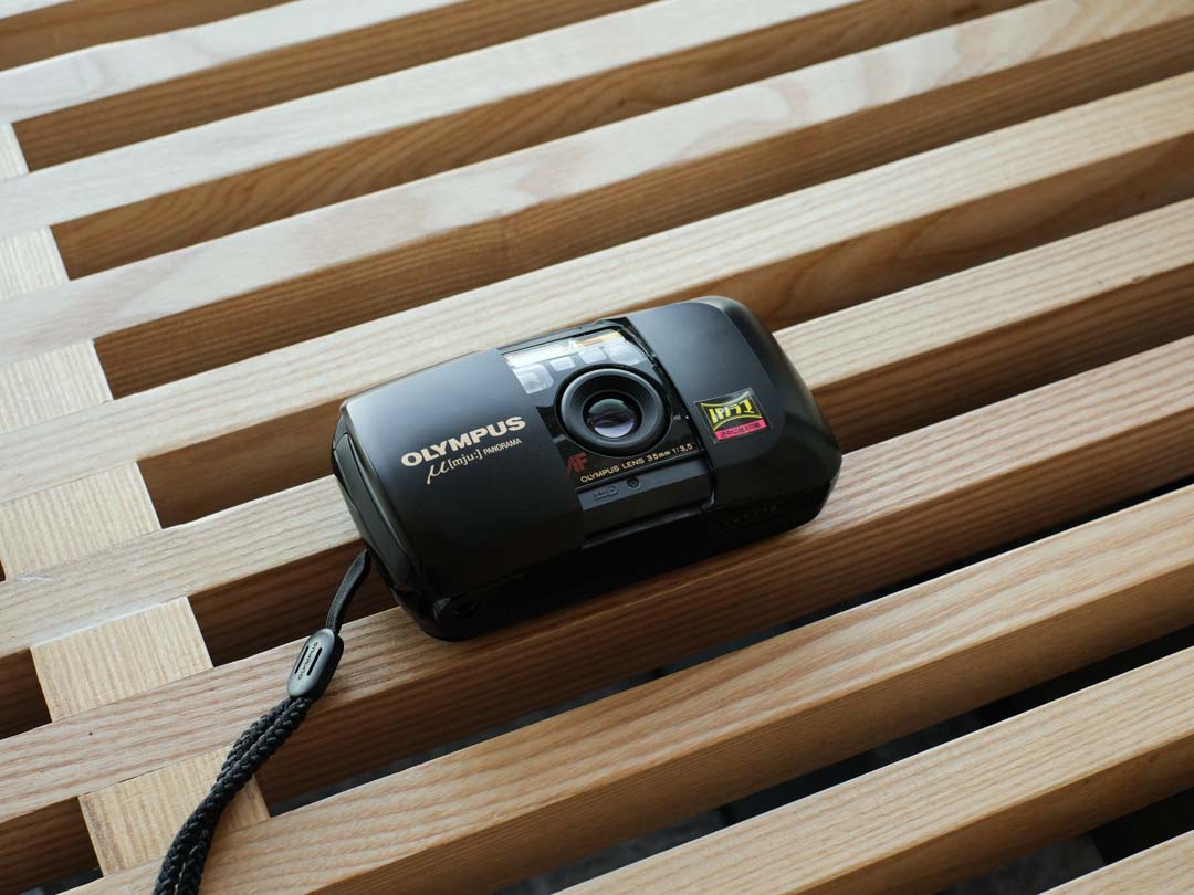 Olympus MJU I / Stylus (Panorama) (Like New)